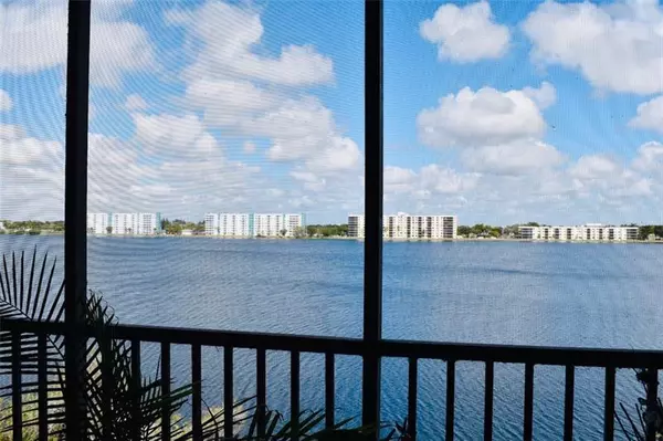 Oakland Park, FL 33309,114 Lake Emerald Dr  #406