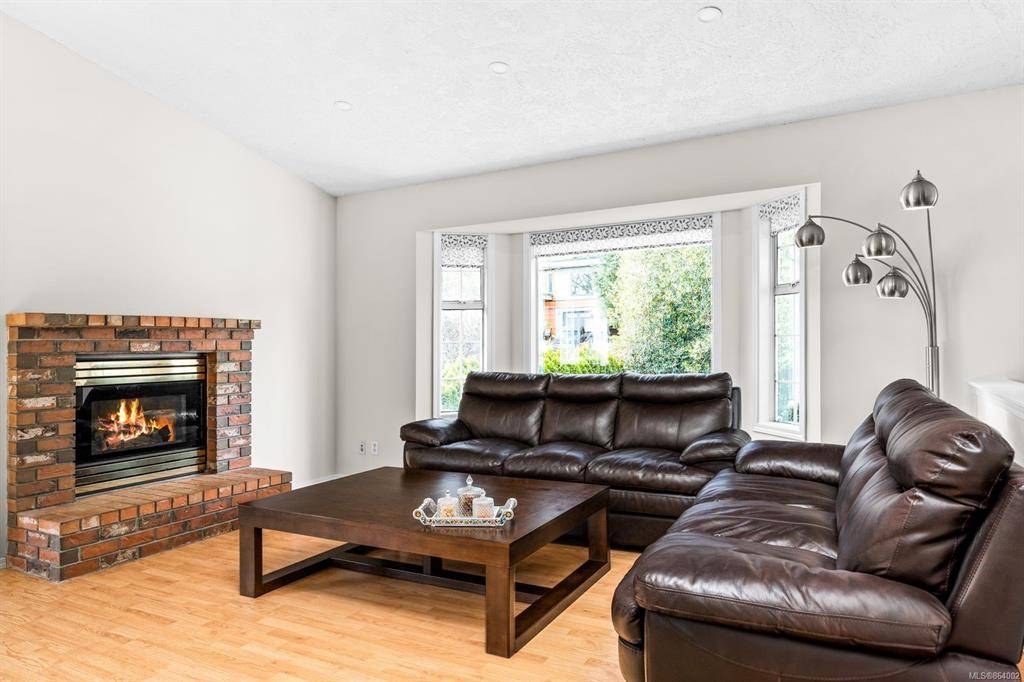 Saanich, BC V8Z 5A3,3959 Wilkinson Rd