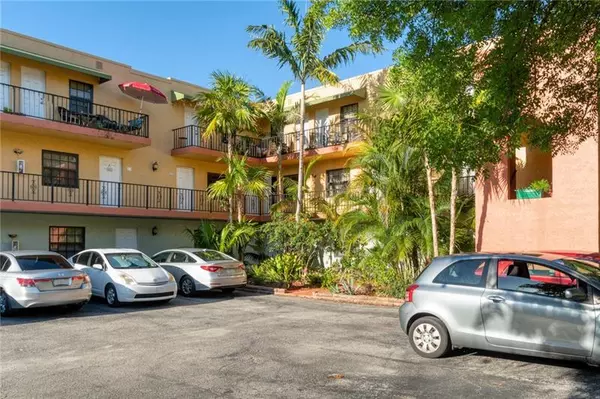 Wilton Manors, FL 33334,2720 NE 8th Ave  #6