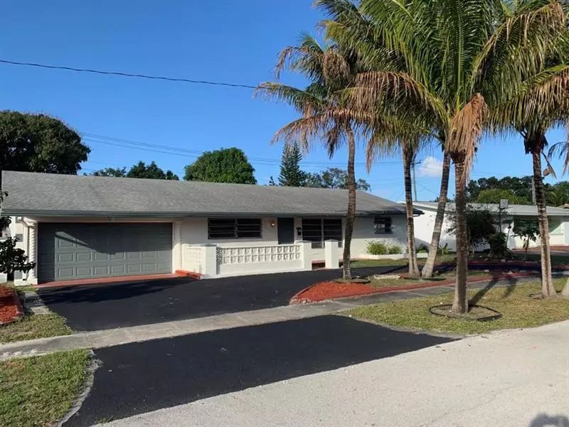 4341 NW 5th Pl, Plantation, FL 33317