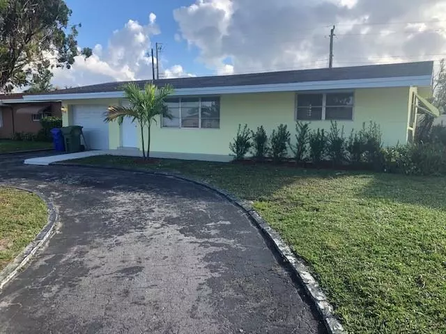 1151 NW 85th Way, Pembroke Pines, FL 33024