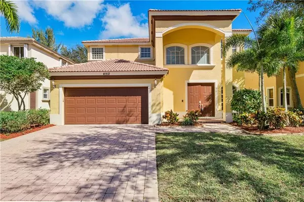 4912 Cypress Ln, Coconut Creek, FL 33073