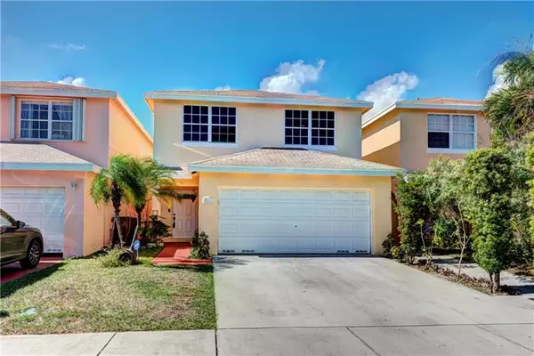 4151 Eastridge Cir, Deerfield Beach, FL 33064