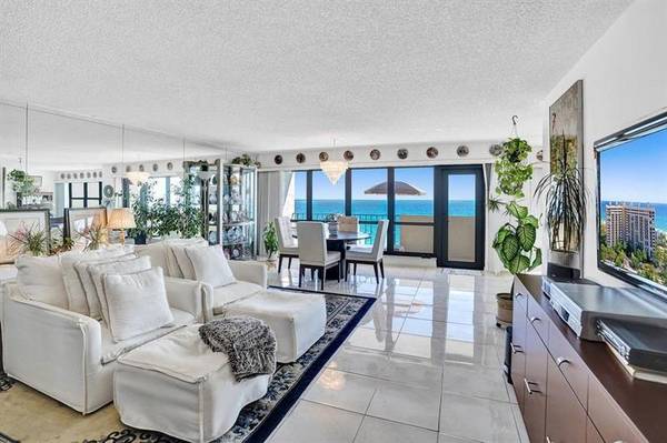 Lauderdale By The Sea, FL 33308,4900 N Ocean Blvd  #1119