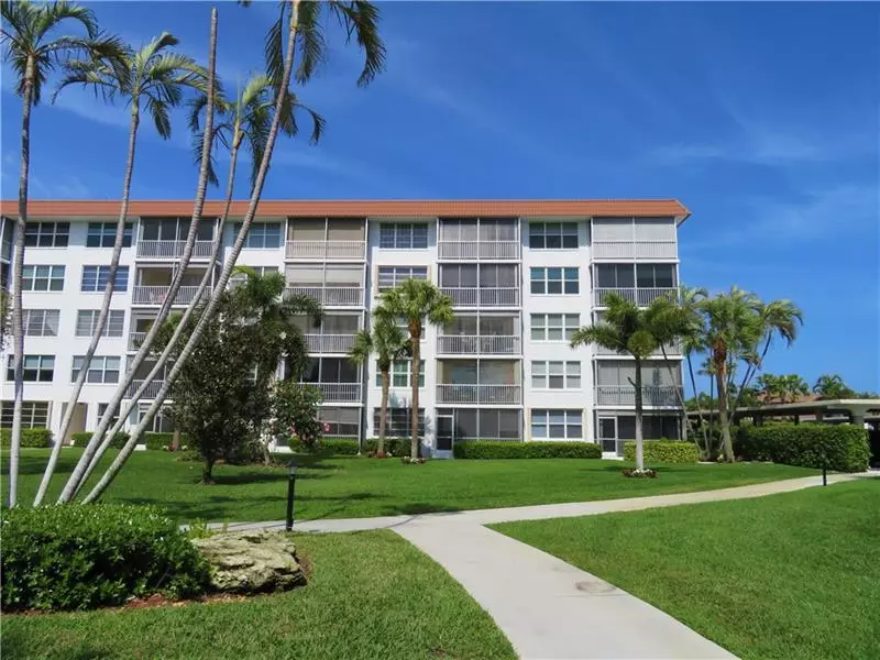 900 Dogwood Dr  #335, Delray Beach, FL 33483