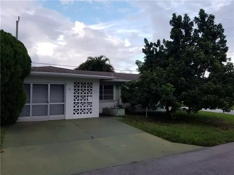 2401 NW 54th St, Tamarac, FL 33309