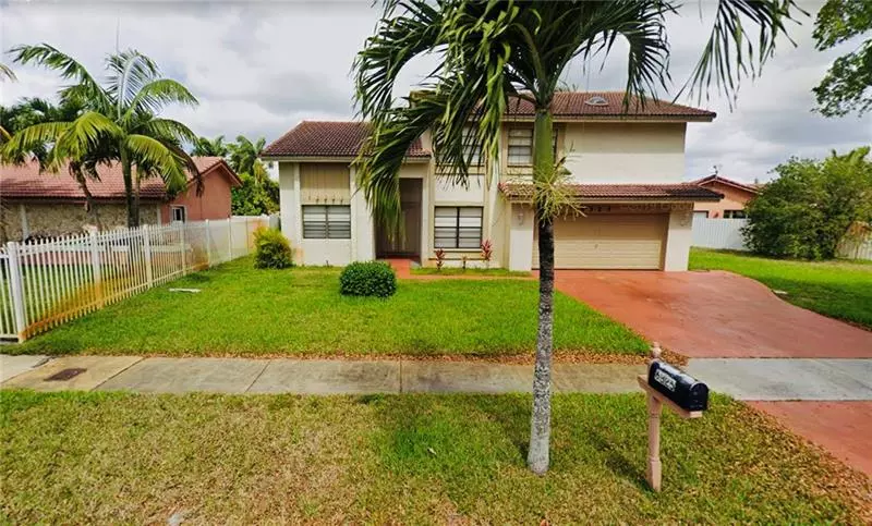 6325 NW 200th St, Hialeah, FL 33015