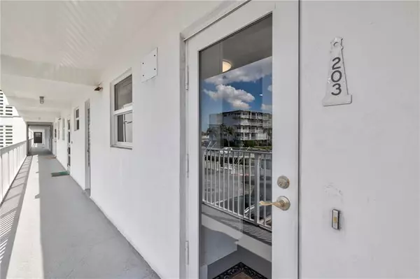 Deerfield Beach, FL 33441,1536 SE 15th Ct  #203