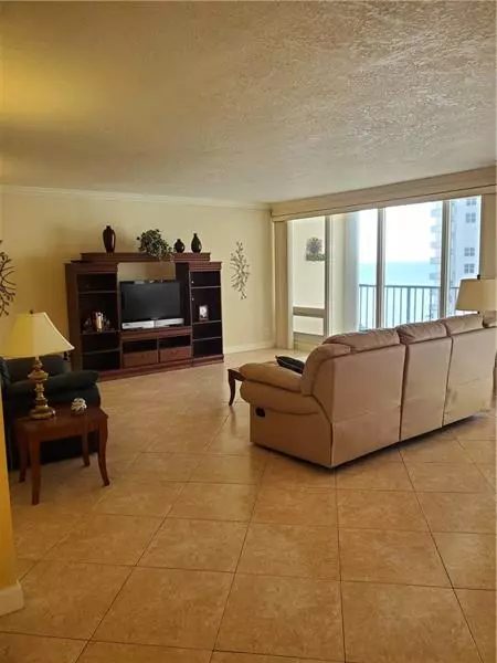 Fort Lauderdale, FL 33308,4280 Galt Ocean Drive  #6H