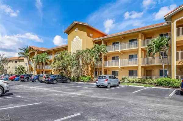 Bonita Springs, FL 34135,10000 Maddox LN #321