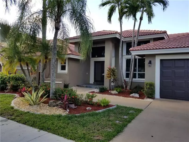 1135 Fairfax Ln, Weston, FL 33326