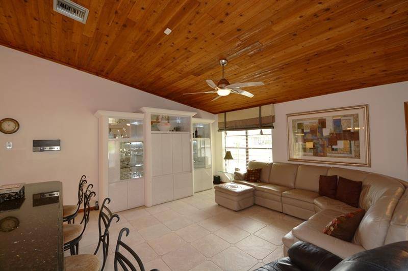 Coral Springs, FL 33071,11170 NW 5th Mnr