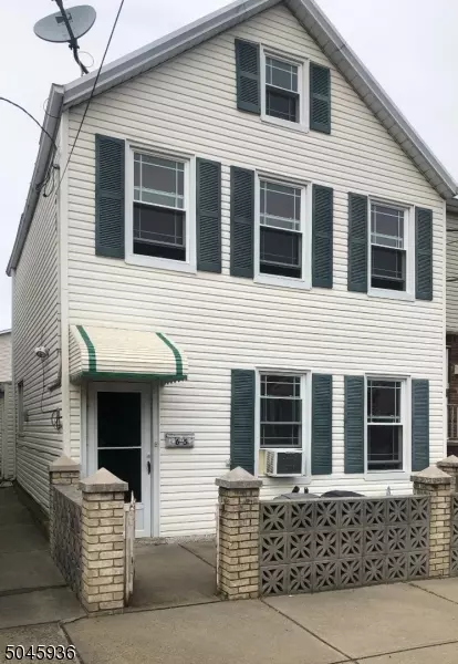 65 E 4TH ST, Bayonne City, NJ 07002