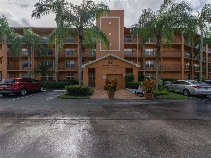 571 SW 142nd Ave  #108-O, Pembroke Pines, FL 33027