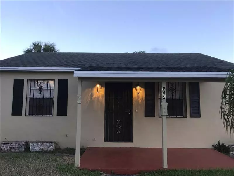 865 W 3rd St, Riviera Beach, FL 33404