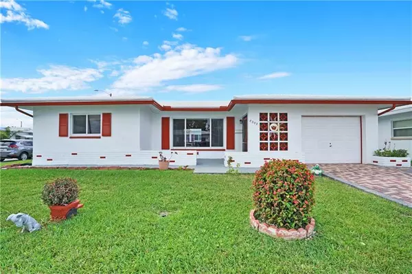 8300 NW 57th Pl, Tamarac, FL 33321