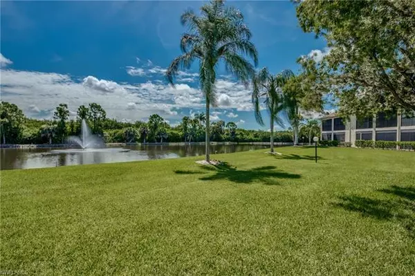 5715 Foxlake DR #8, North Fort Myers, FL 33917