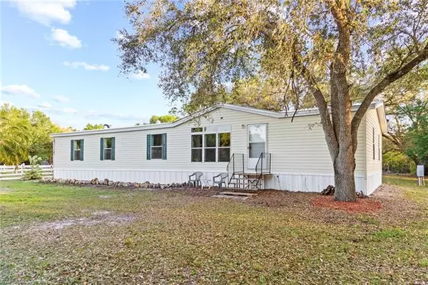 5395 W State Road 80, Fort Denaud, FL 33935