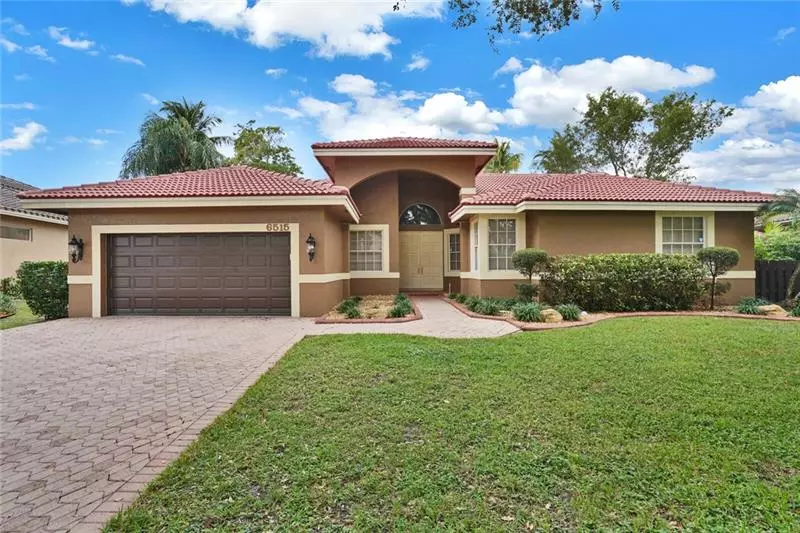 6515 NW 43rd St, Coral Springs, FL 33067