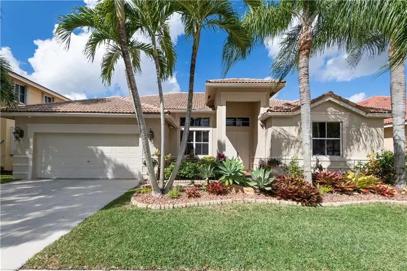 3933 Heron Ridge Ln, Weston, FL 33331