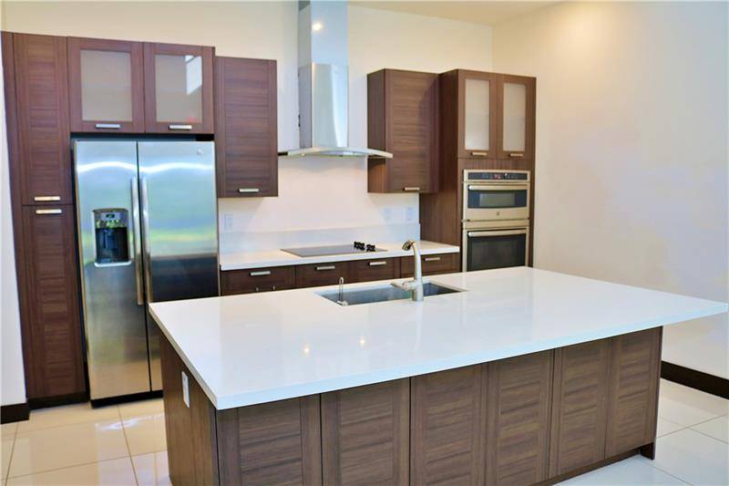 Miami Lakes, FL 33018,9105 NW 161st Ter