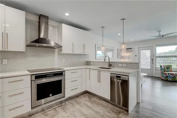 Pompano Beach, FL 33062,1201 N Riverside Drive #10