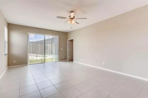 Fort Pierce, FL 34947,5110 Joyous  #425