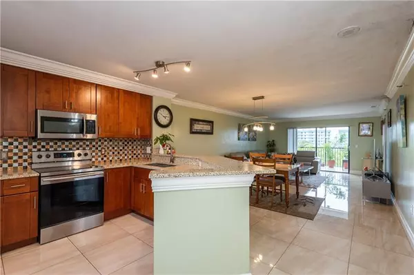 Pompano Beach, FL 33069,2240 N Cypress Bend Dr  #608