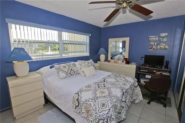 Lauderdale Lakes, FL 33319,4800 NW 35th St  #404