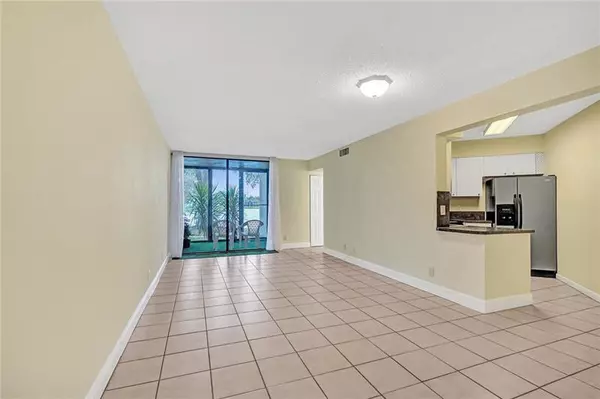 Oakland Park, FL 33309,212 Lake Pointe Dr  #109