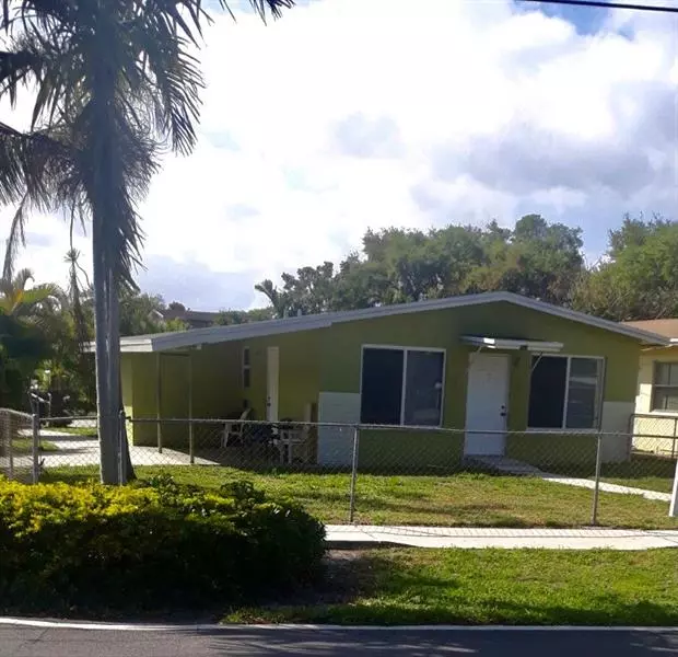 422 Phippen Waiters Rd, Dania Beach, FL 33004