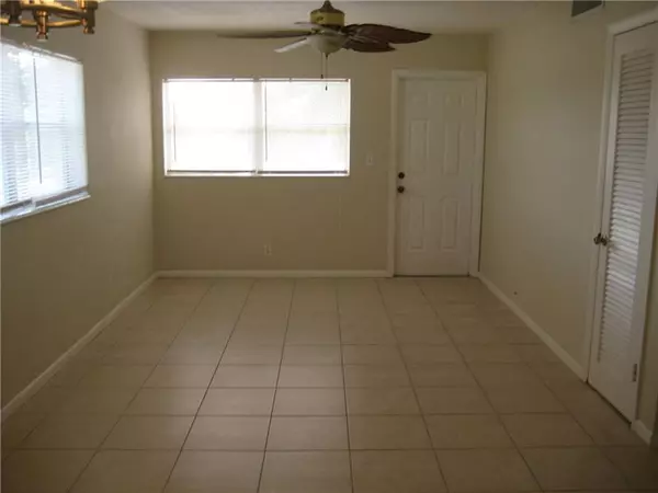 Oakland Park, FL 33334,1581 NE 34th Ct  #215