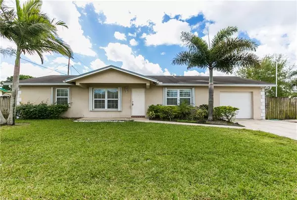 5590 SW 41st St, Davie, FL 33314