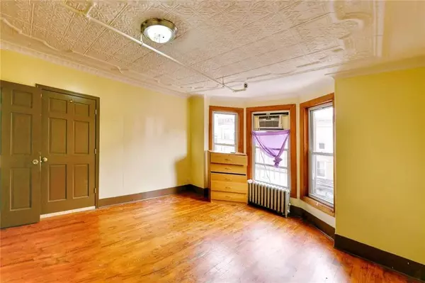 Brooklyn, NY 11220,518 51 ST