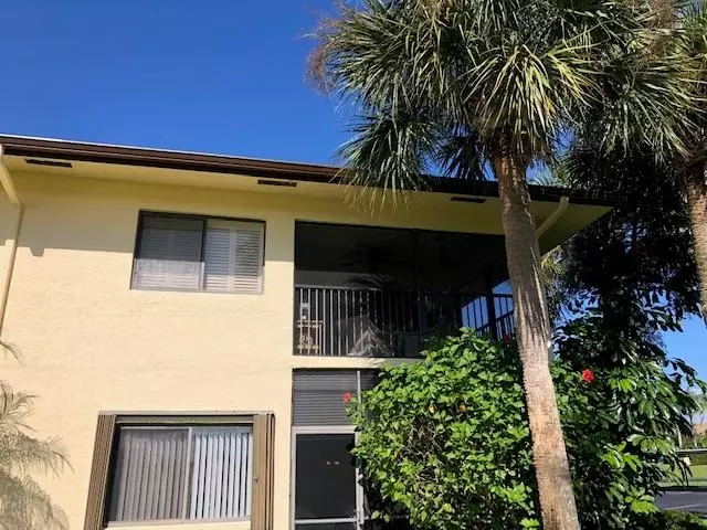 6303 SE Williamsburg Dr  #201, Hobe Sound, FL 33455