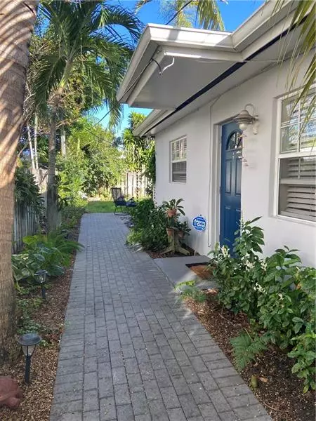 832 NE 16th Ter, Fort Lauderdale, FL 33304