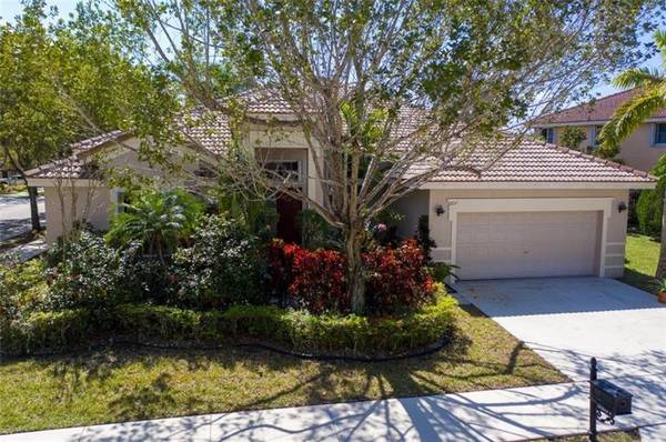 3857 Heron Ridge Ln, Weston, FL 33331