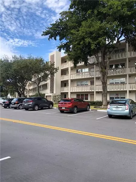 Deerfield Beach, FL 33442,2071 Newport Q  #2071