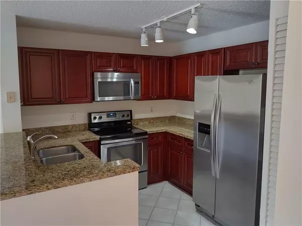 Margate, FL 33063,7496 Viscaya Cir