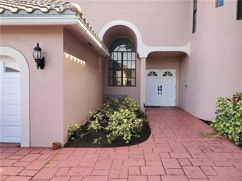 650 SW 101st Ave, Plantation, FL 33324