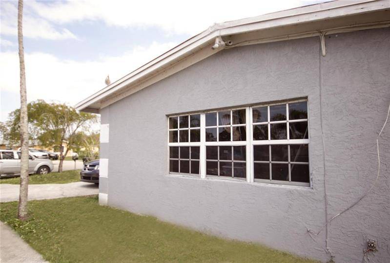 Fort Lauderdale, FL 33311,1618 NW 16th Ct