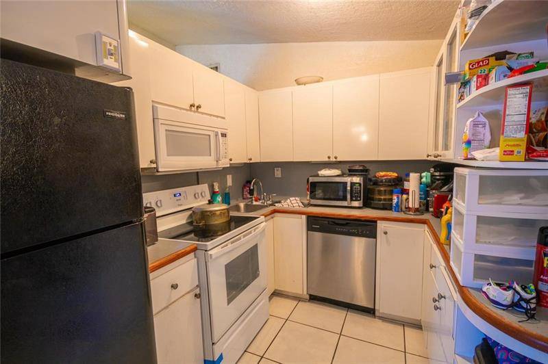Fort Lauderdale, FL 33311,1618 NW 16th Ct