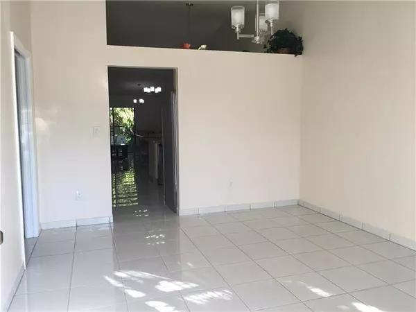 Hialeah, FL 33016,5541 W 27th Ct