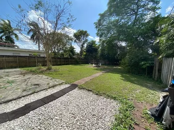 Wilton Manors, FL 33305,2033 NE 6th Ter