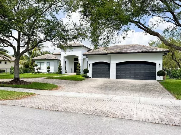 Davie, FL 33330,13111 SW 44th St