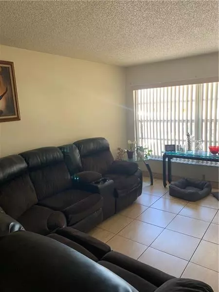 Miami Gardens, FL 33055,4132 NW 181st Ln  #4132