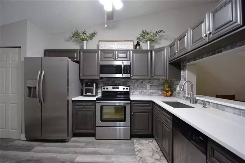 Tamarac, FL 33321,6060 NW 90th Ave  #6060