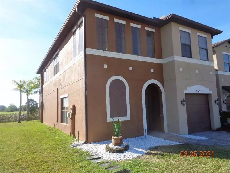 Port Saint Lucie, FL 34986,5637 NW Coventry Cir  #5637