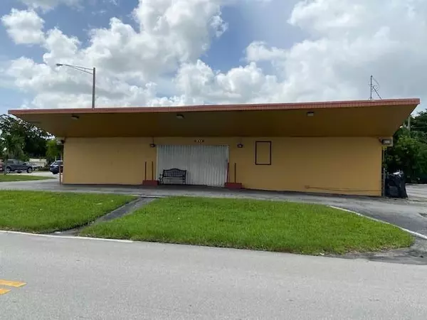 Margate, FL 33063,711 N State Road 7