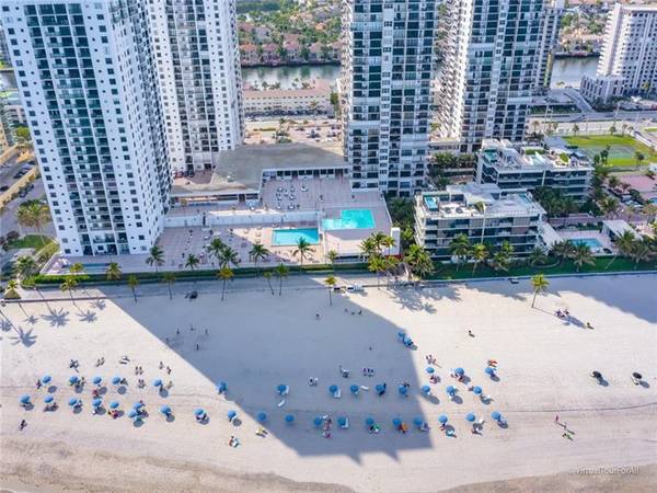 2101 S Ocean Dr  #1102,  Hollywood,  FL 33019